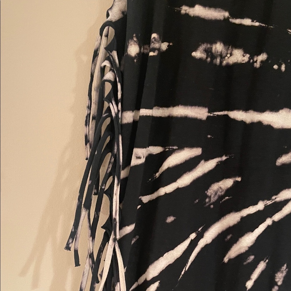 Black and Beige Tie-Dye Fringe Skirt - Picture 5 of 6